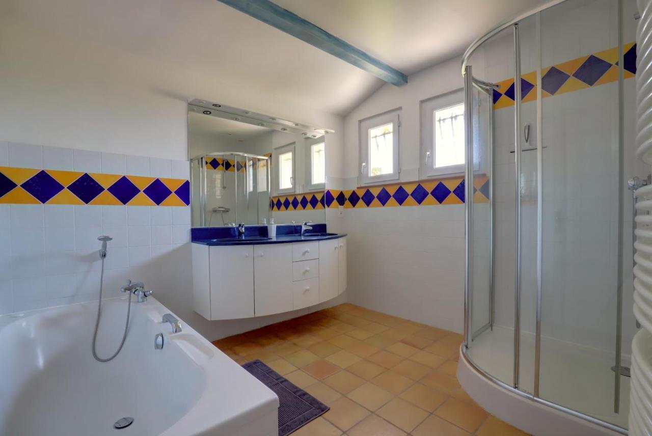 Gite La Grappe Occitane - 14 Personnes - Piscine Privee Ambres Luaran gambar