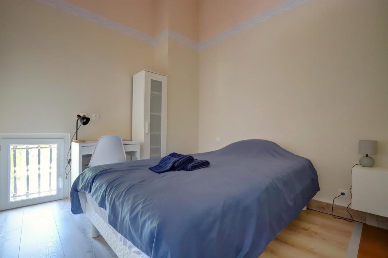 Gite La Grappe Occitane - 14 Personnes - Piscine Privee Ambres Luaran gambar